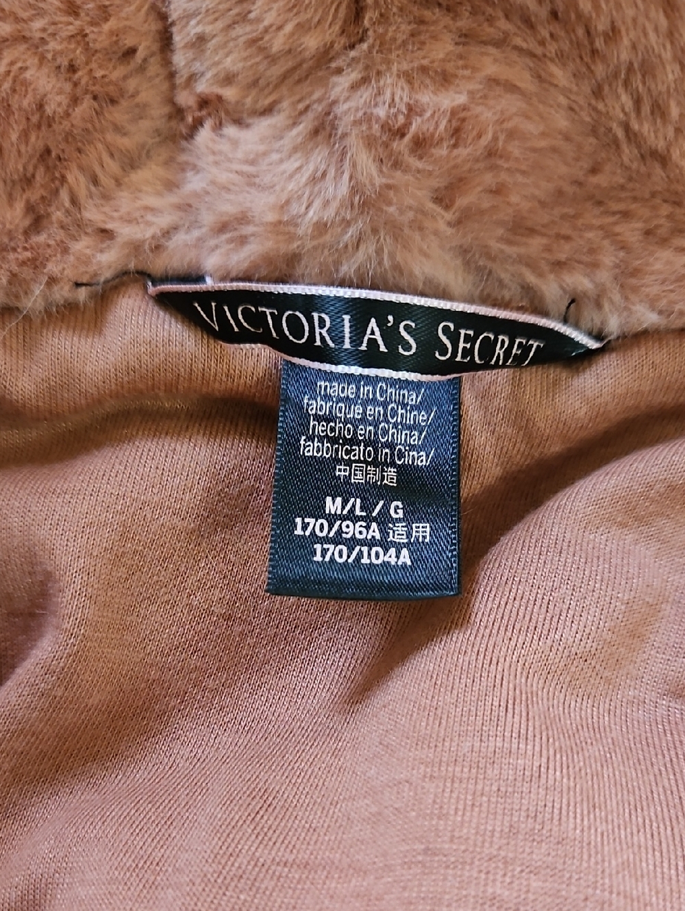 Victoria’s Secret | Blush Pink Faux Fur Plush Robe M/L - Picture 10 of 12